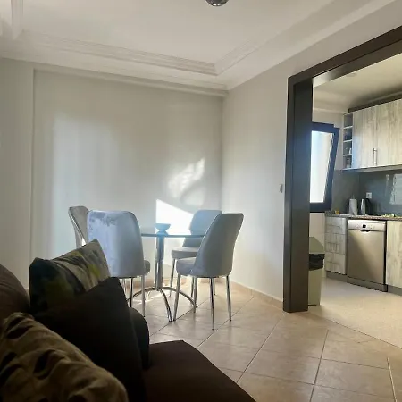 Апартаменти In A Complex With Pool And Perfect Location Сіде